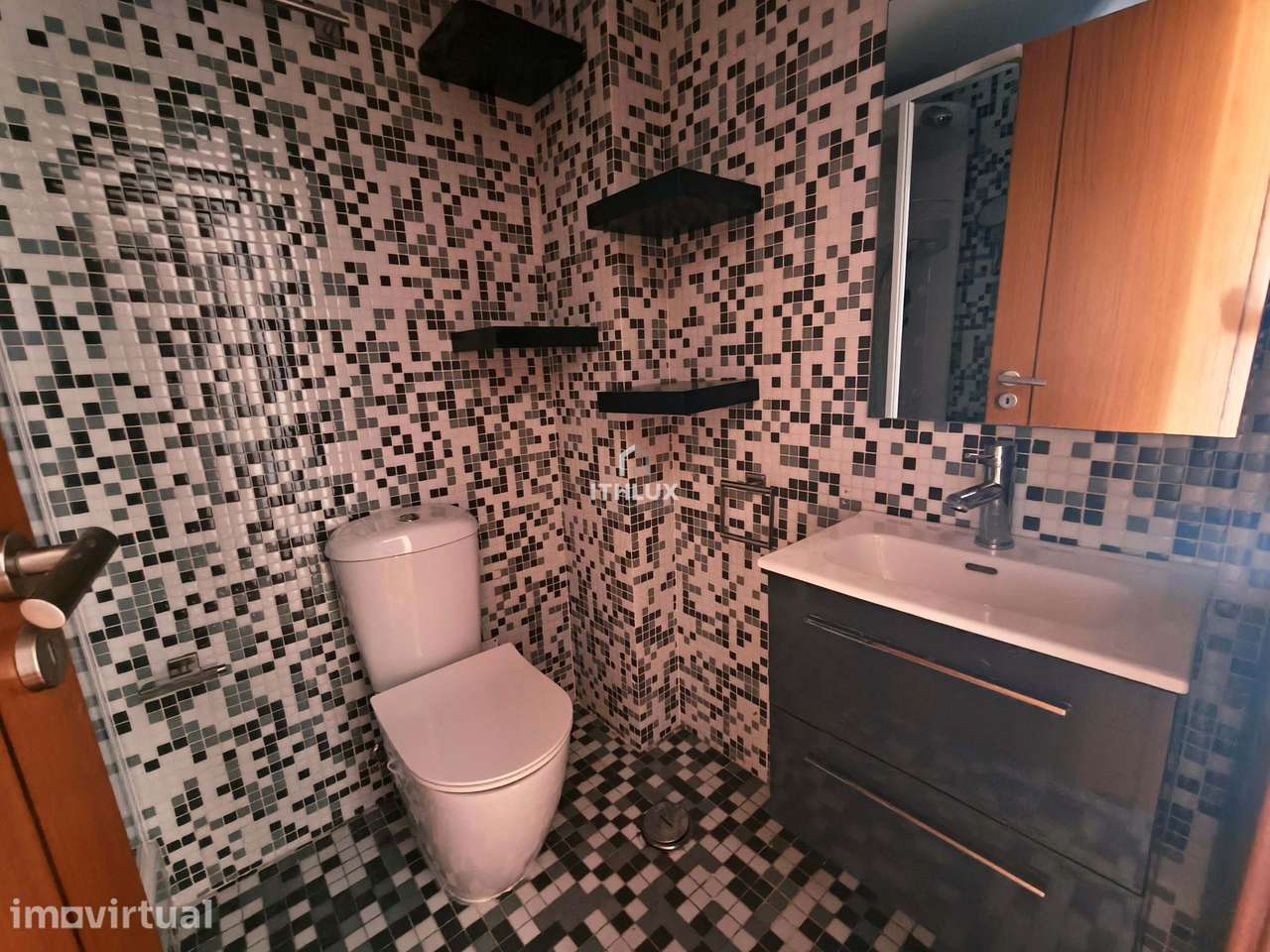 Apartamento T3 com Logradouro e Churrasqueira – Zona Calma e Familiar - Grande imagem: 5/21