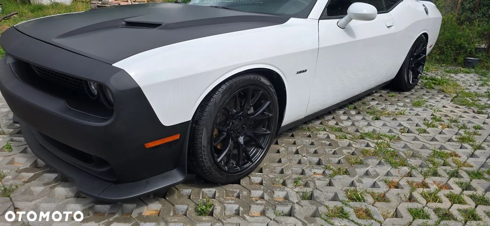 Dodge Challenger - 3
