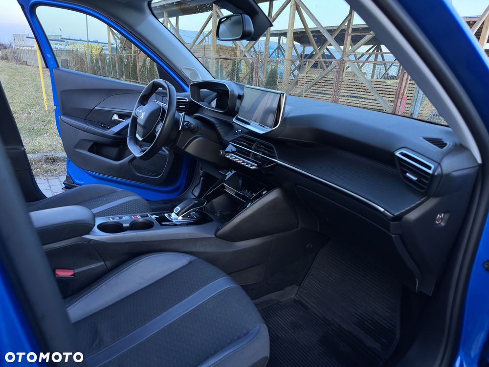 Peugeot 2008 1.5 BlueHDi GT Line S&S EAT8 - 16