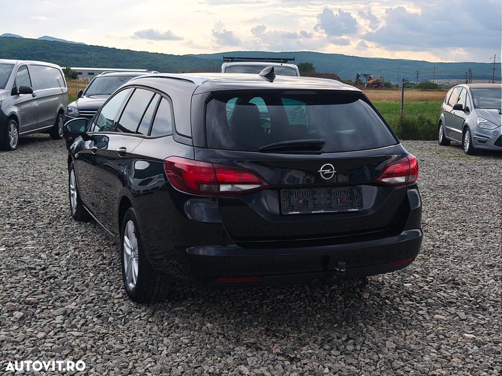 Opel Astra 1.6 D (CDTI) Start/Stop Dynamic - 10