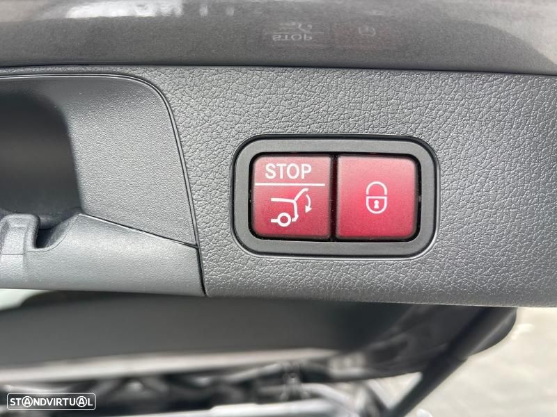 Mercedes-Benz GLB 180 d AMG Line - 19