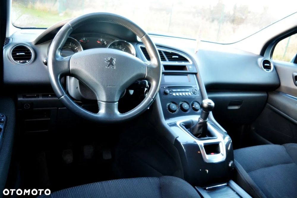 Peugeot 5008 1.6 Access 7os - 5
