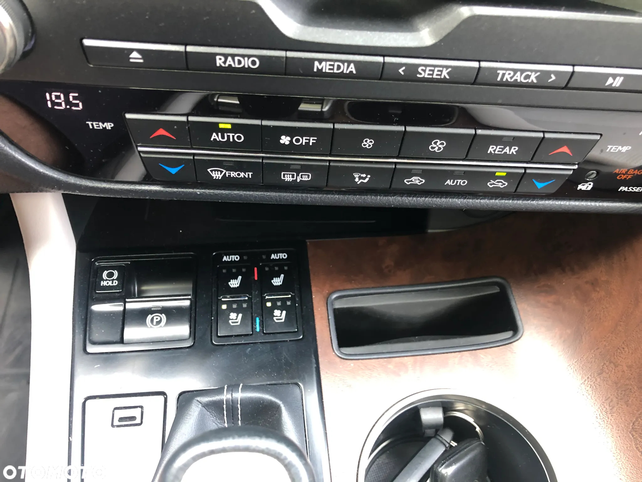 Lexus RX - 32