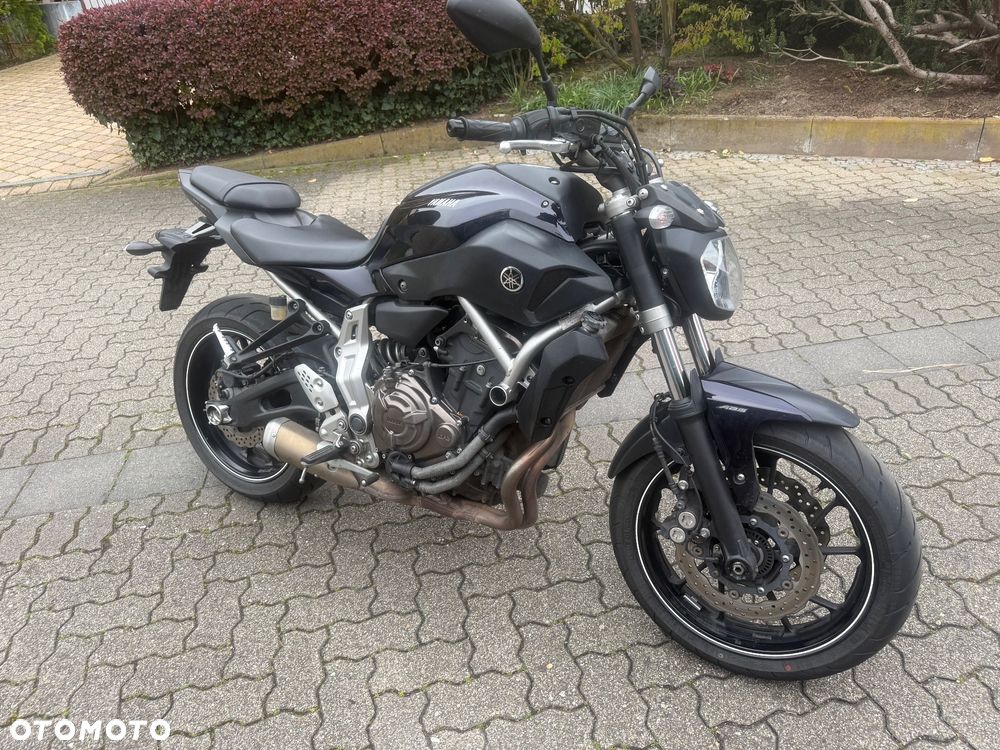 Yamaha MT - 8