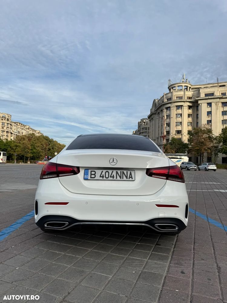 Mercedes-Benz A 250 7G-DCT AMG Line - 4
