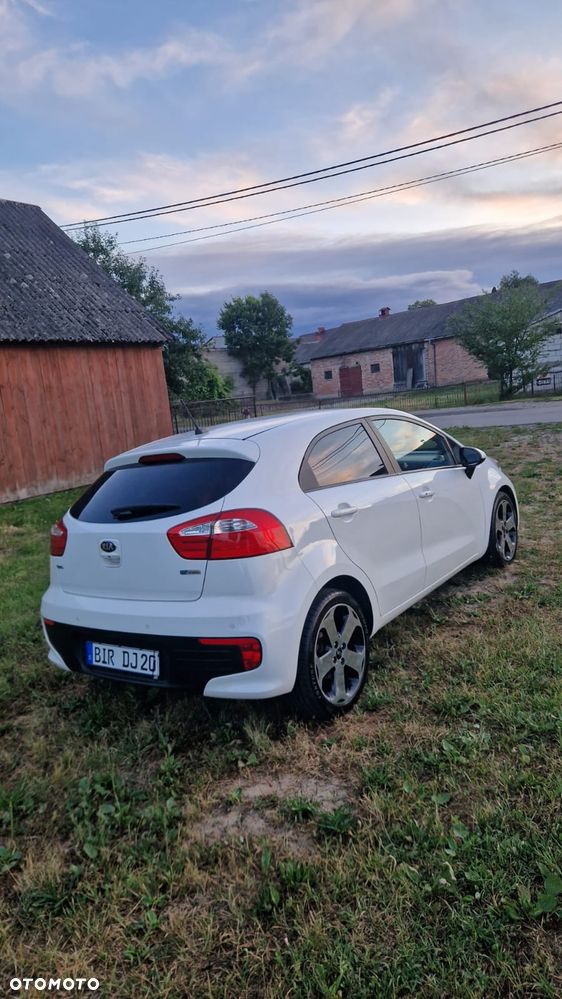 Kia Rio 1.4 Platinum Edition - 2
