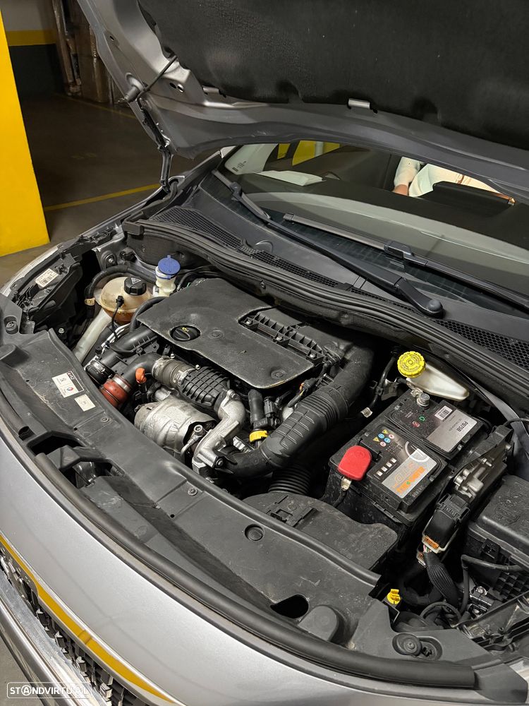 Peugeot 2008 1.6 BlueHDi Active - 19