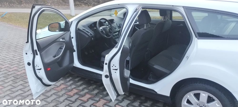 Ford Focus 1.6 TDCi DPF Trend - 13