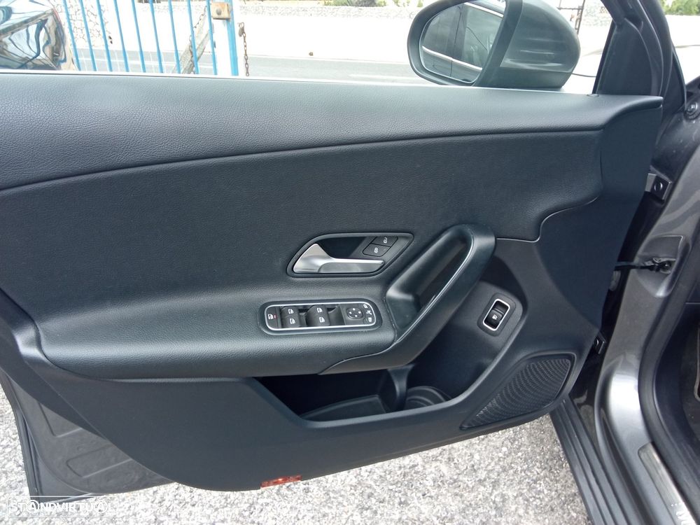 Mercedes-Benz A 250 e Style Plus - 33