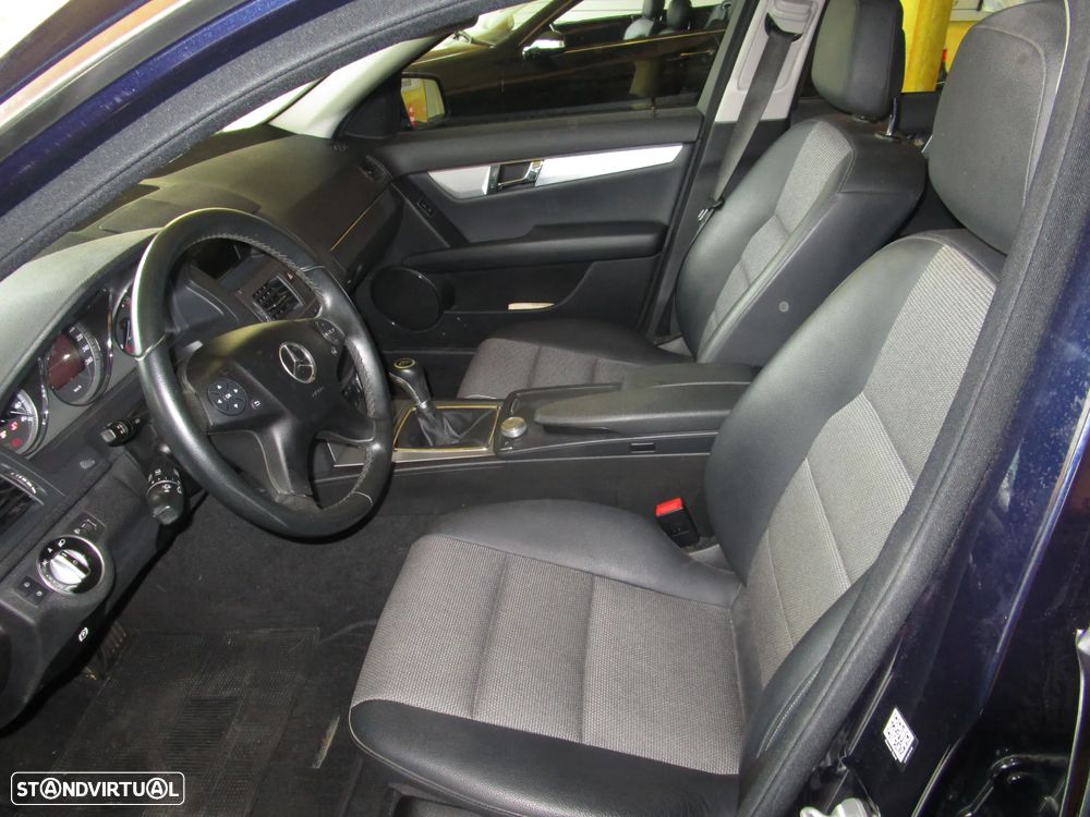 Mercedes-Benz C 250 CDi Avantgarde BlueEfficiency - 31