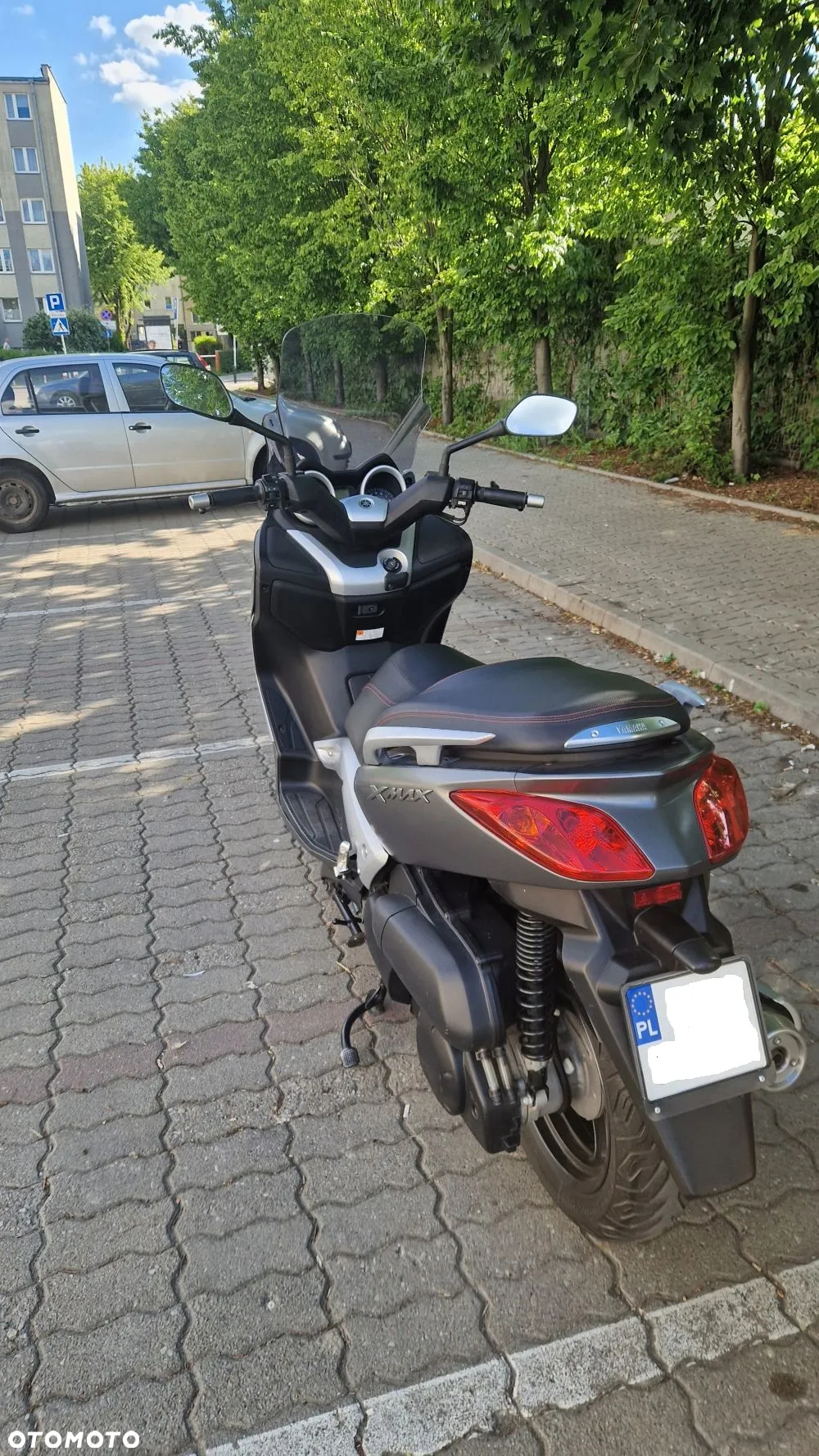 Yamaha X-max - 10
