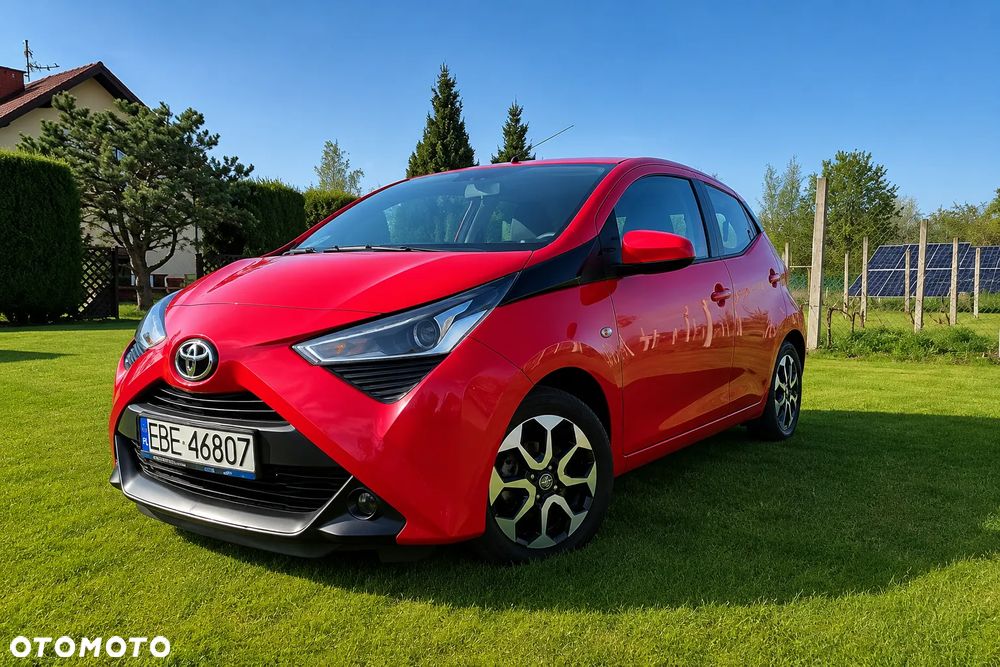 Toyota Aygo x.shift x-play connect - 1