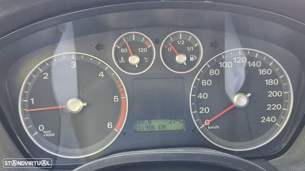 Ford Focus - 21