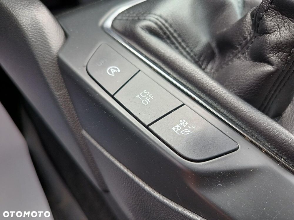 Ford Focus 1.5 EcoBlue SCR Connected - 24
