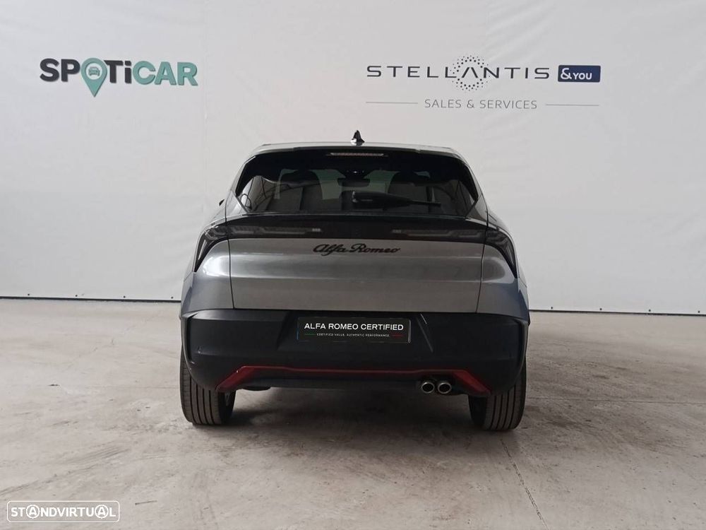 Alfa Romeo Junior 1.2 Speciale eDCT6 - 7