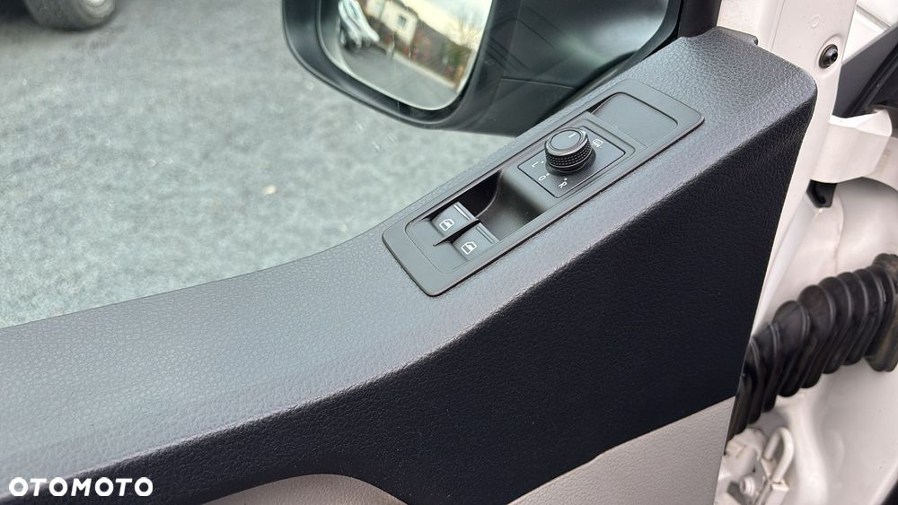 Volkswagen Transporter - 10