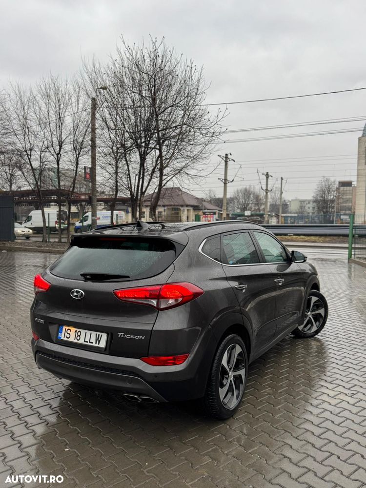 Hyundai Tucson - 11