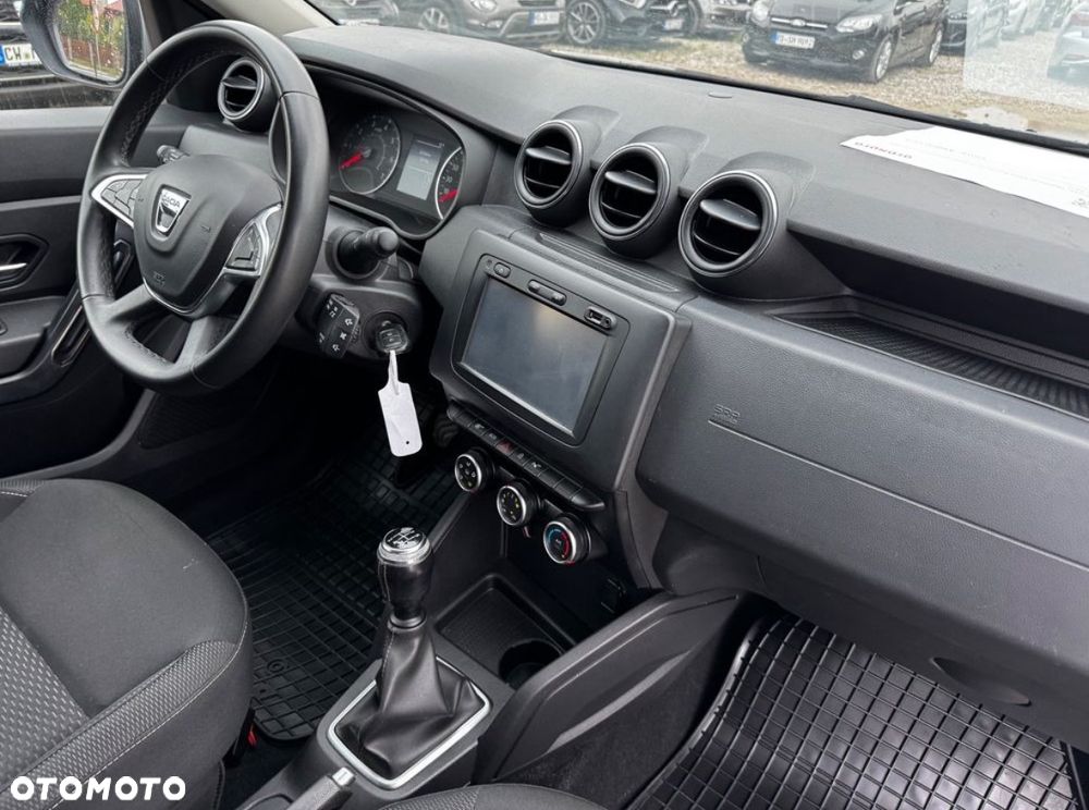 Dacia Duster 1.6 SCe Comfort - 36