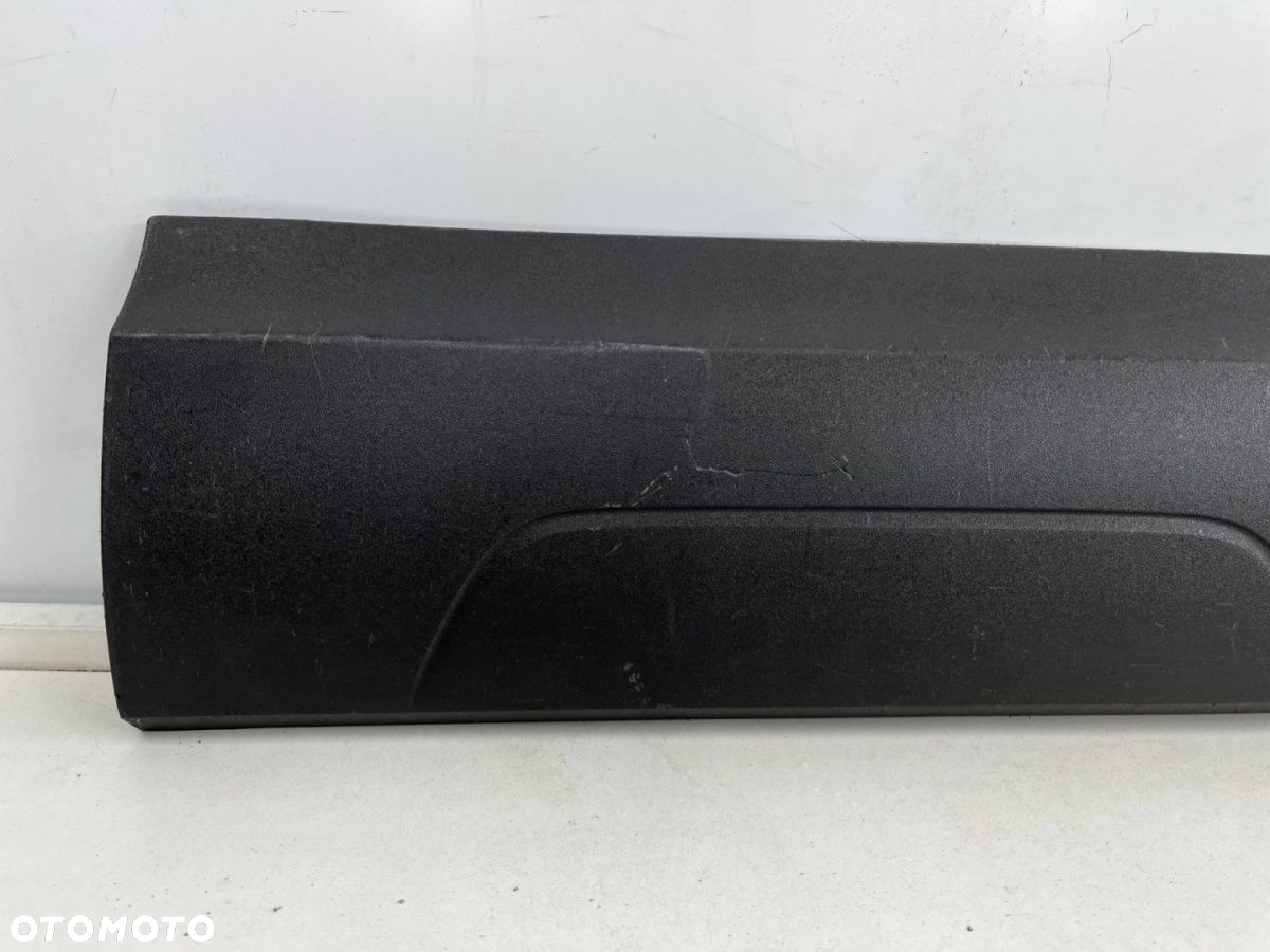 Listwa AUDI Q3 Premium Plus 11-14r. nakładka dolna drzwi prawych przednich 8U0853960 - 2