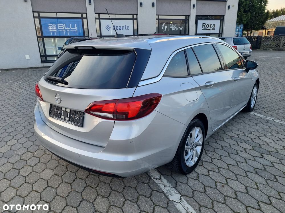 Opel Astra 2021 photo 2