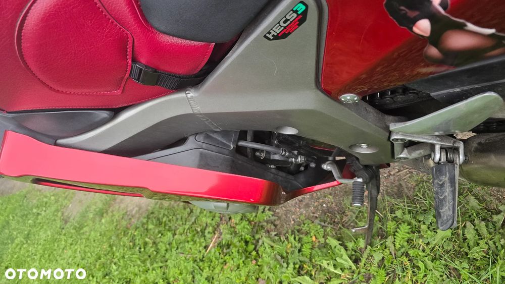 Honda CBR - 38