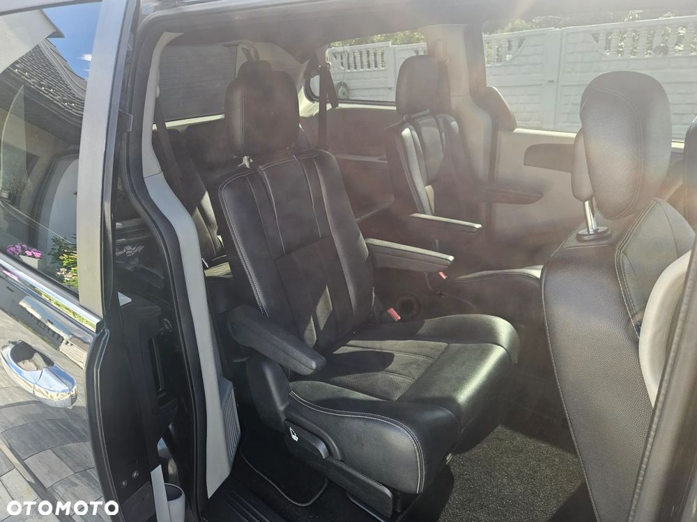 Dodge Grand Caravan 3.6 R/T - 13