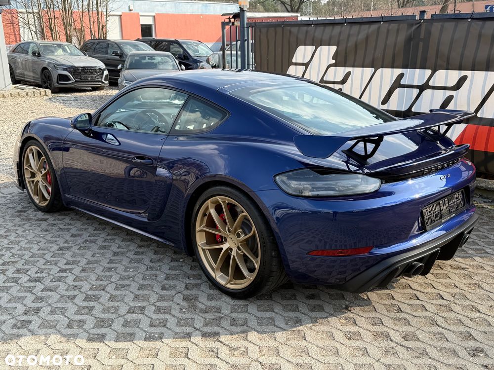 Porsche 718 Cayman GT4 PDK - 8