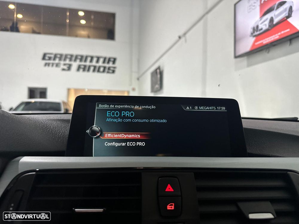 BMW 318 d Pack M Auto - 42