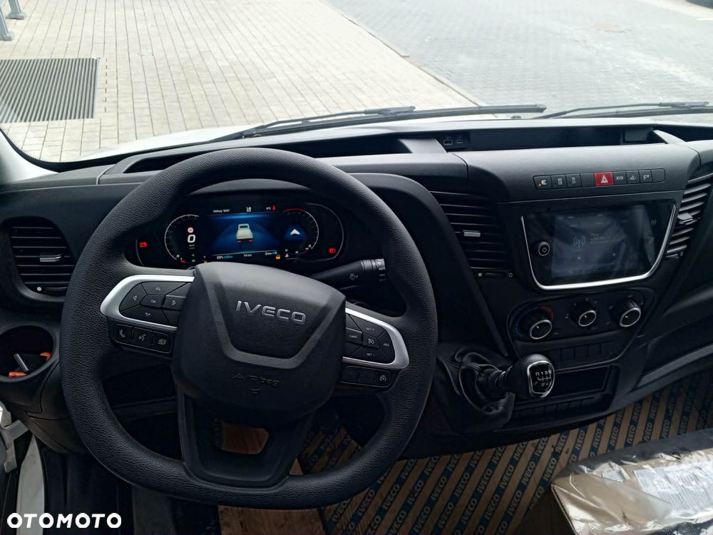 Iveco Daily 35S18H - 3