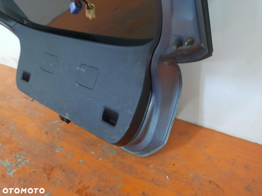 TOYOTA COROLLA E12 01-04 KLAPA BAGAŻNIKA  KOMPLETNA 8Q3 - 16
