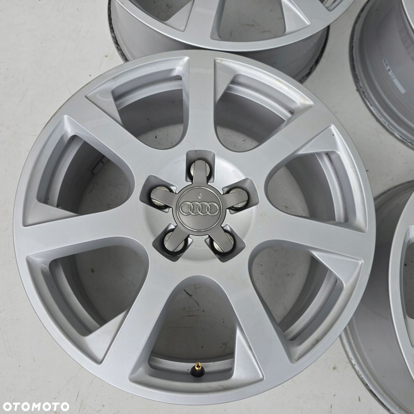 AUDI Q5 A4 B8 B9 A6 C6 A3 17" 5x112 7.0 ET37 4X - 5