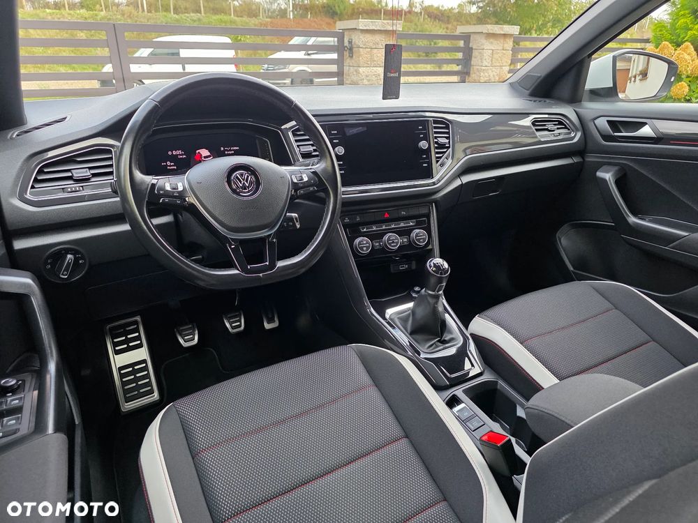 Volkswagen T-Roc - 29