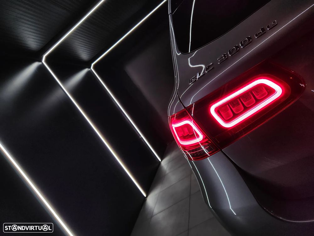 Mercedes-Benz GLC 300 - 21