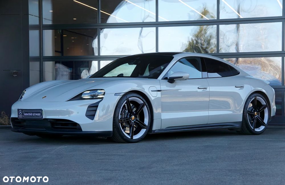 Porsche Taycan GTS - 2