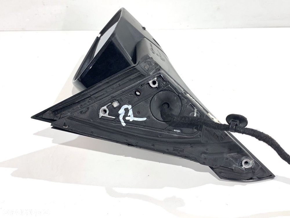 LUSTERKO PRAWY  PEUGEOT 308 SW III (FC_, FJ_, FR_, F4_) 2021 - 2022 PureTech 130 (FRHNSL, FRHNST) 96 - 4