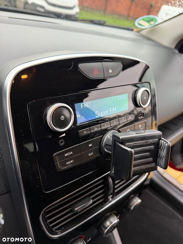 Renault Clio 1.2 16V 75 LIMITED 2018 - 24