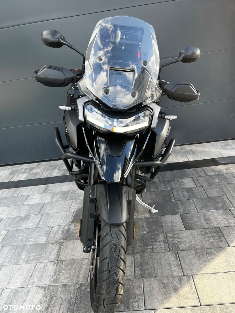 Triumph Tiger - 9