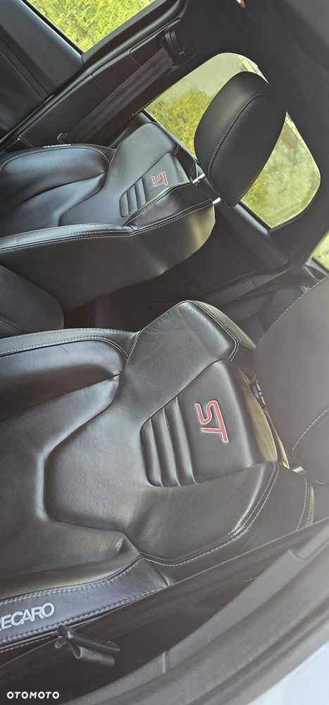 Ford Focus 2.0 EcoBoost ST - 10