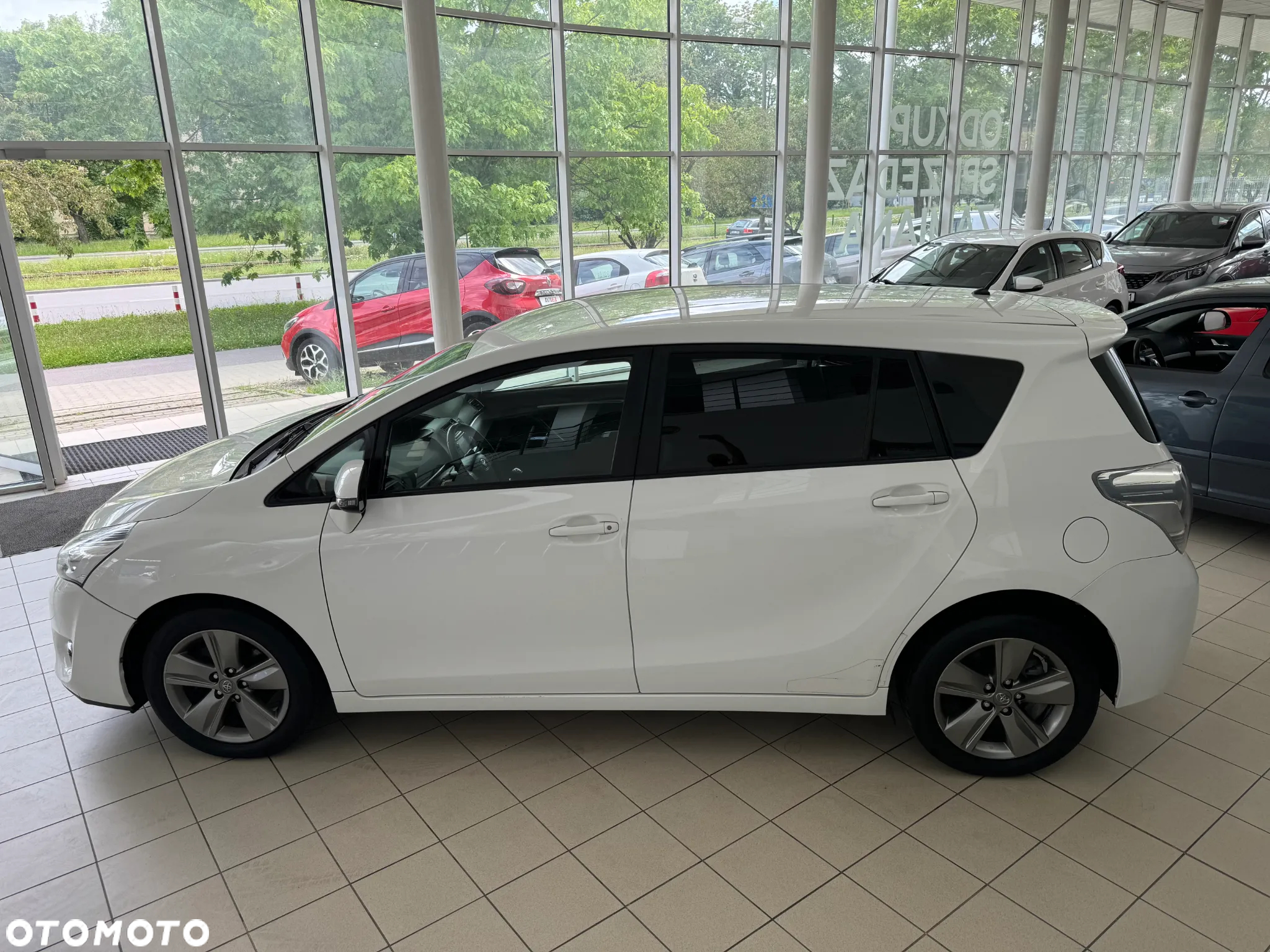 Toyota Verso 1.6 D-4D Active 7os - 18