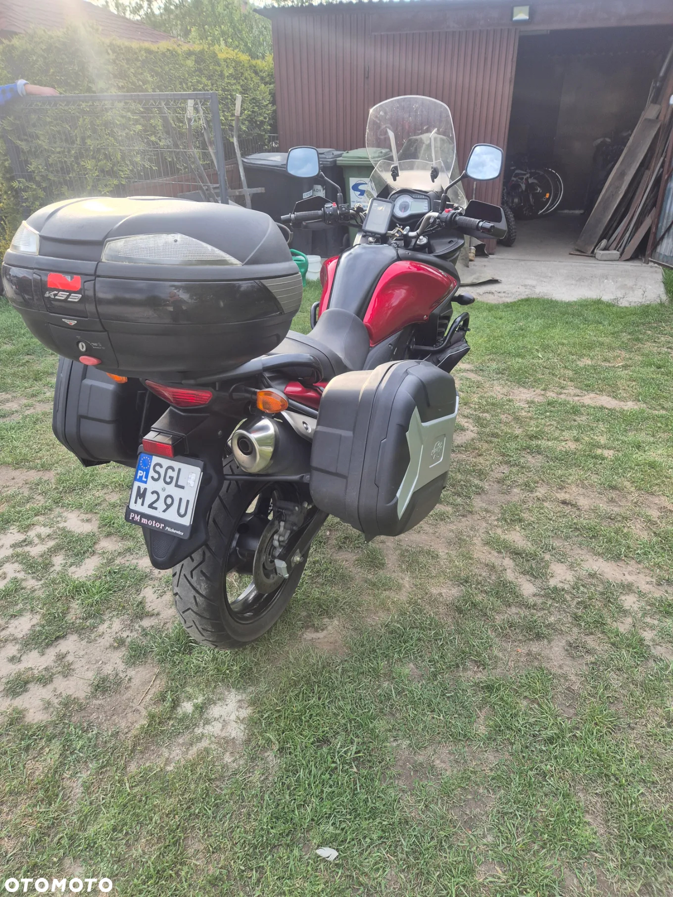 Suzuki V-STROM - 10