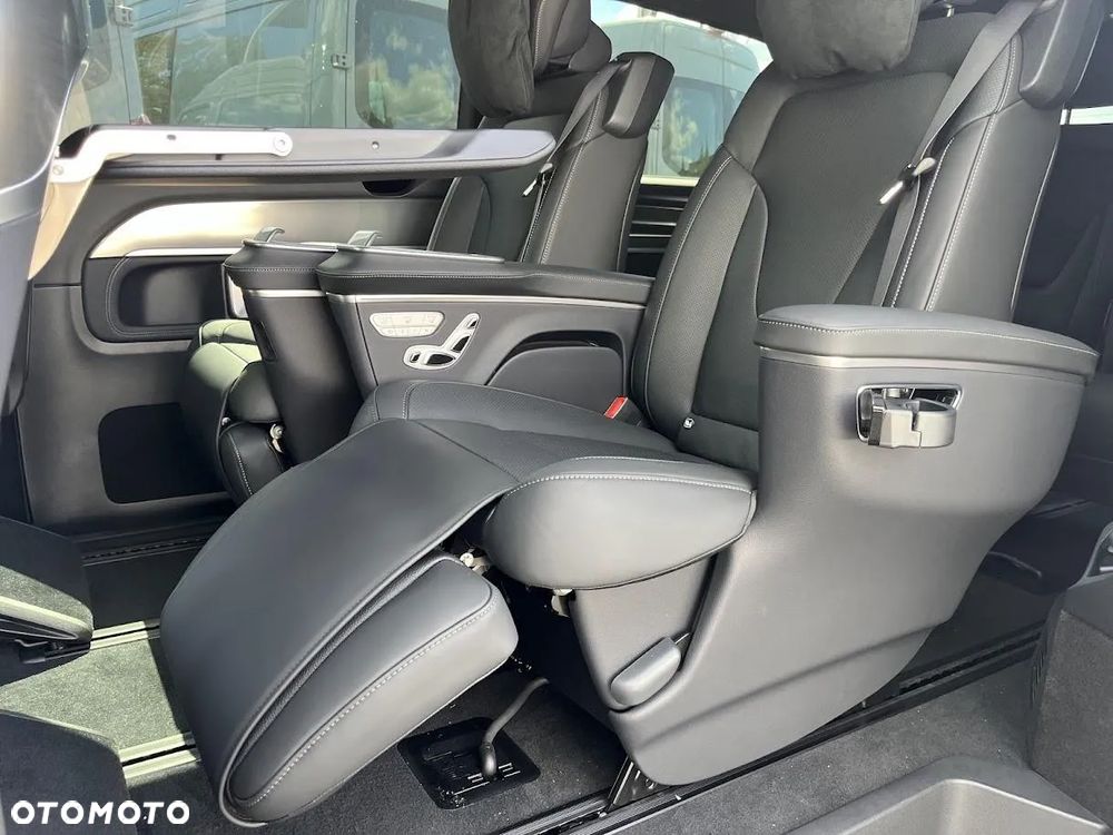Mercedes-Benz Klasa V 300 d 4-Matic 9G-Tronic Exclusive (ekstra d³) - 17