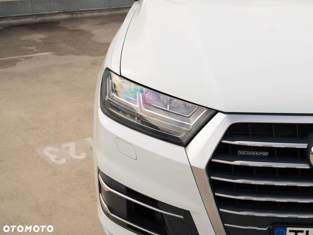 Audi Q7 - 7