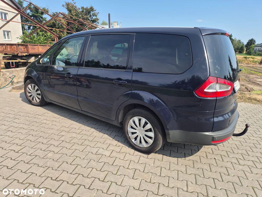 Ford Galaxy - 8