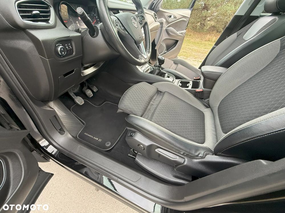 Opel Grandland X 1.6 D Start/Stop Business Edition - 29