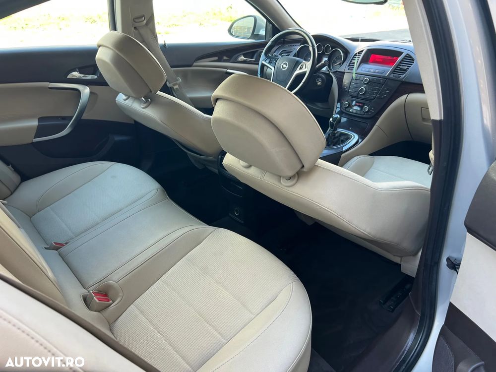 Opel Insignia 2.0 CDTI Sport - 22