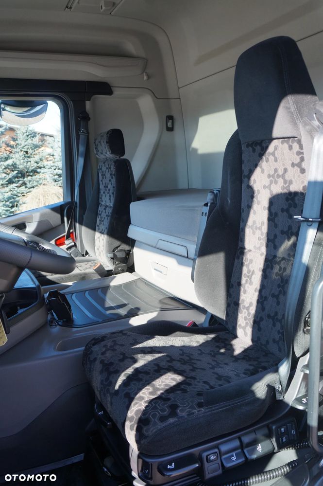 Scania G 450 6x2 CHŁODNIA KONTENER 8.45 m 21 PALET OŚ SKRĘTNA WINDA - 18