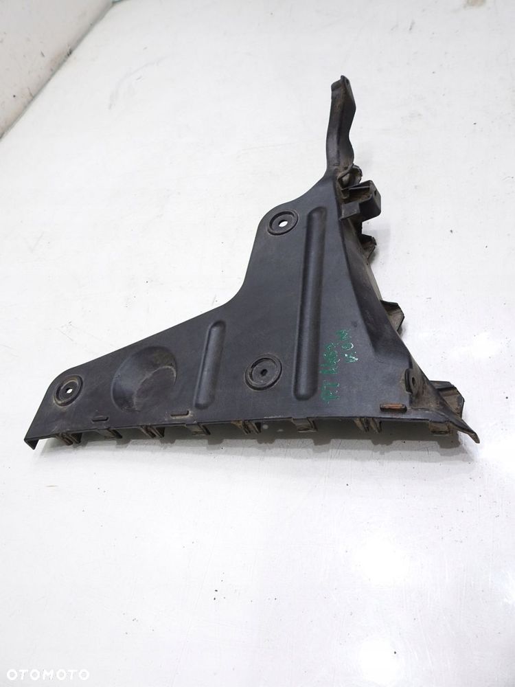 ŚLIZG ZDERZAKA PRAWY TYŁ AUDI A4 B7 AVANT - 2