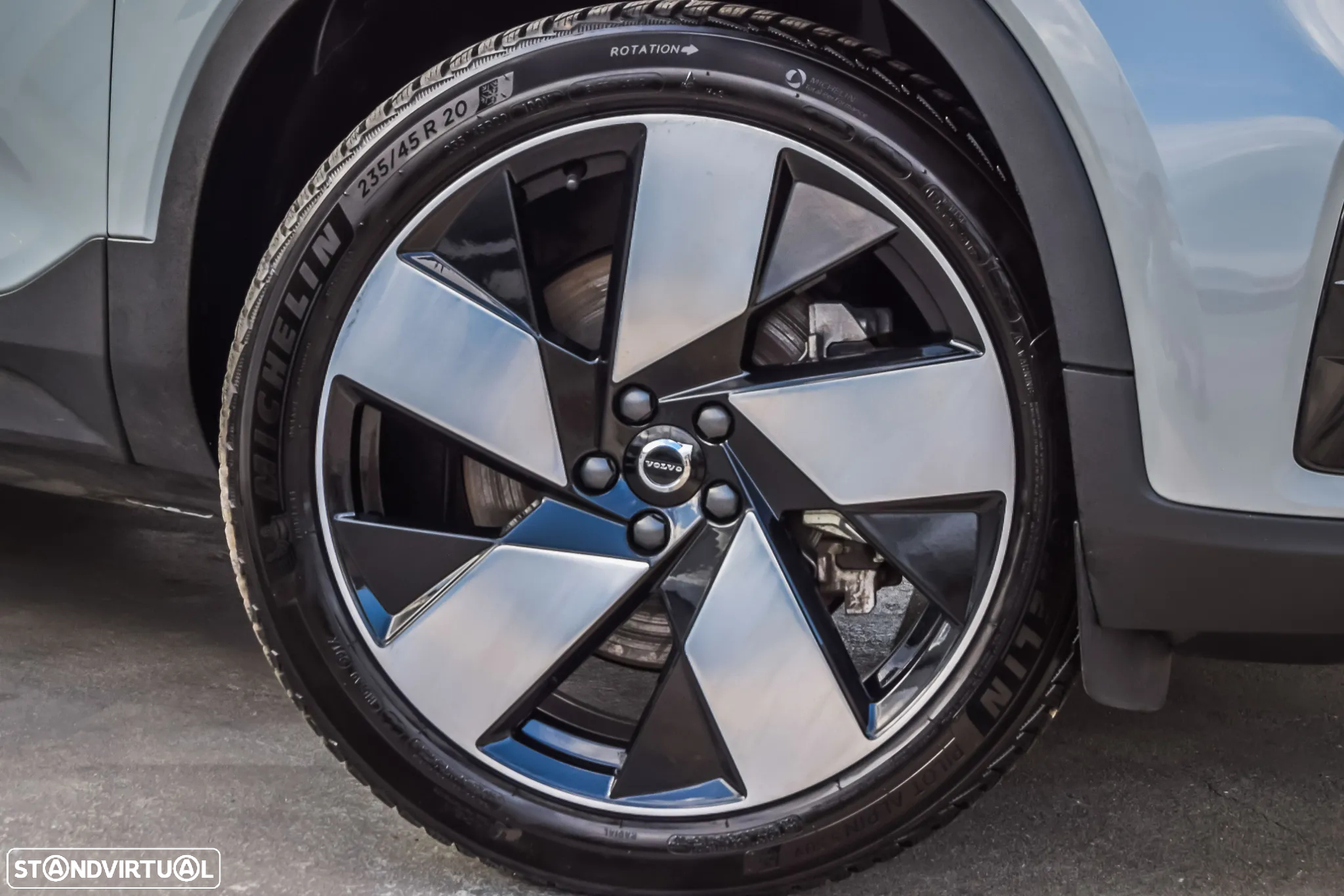 Volvo C40 Recharge Extended Range Plus - 10