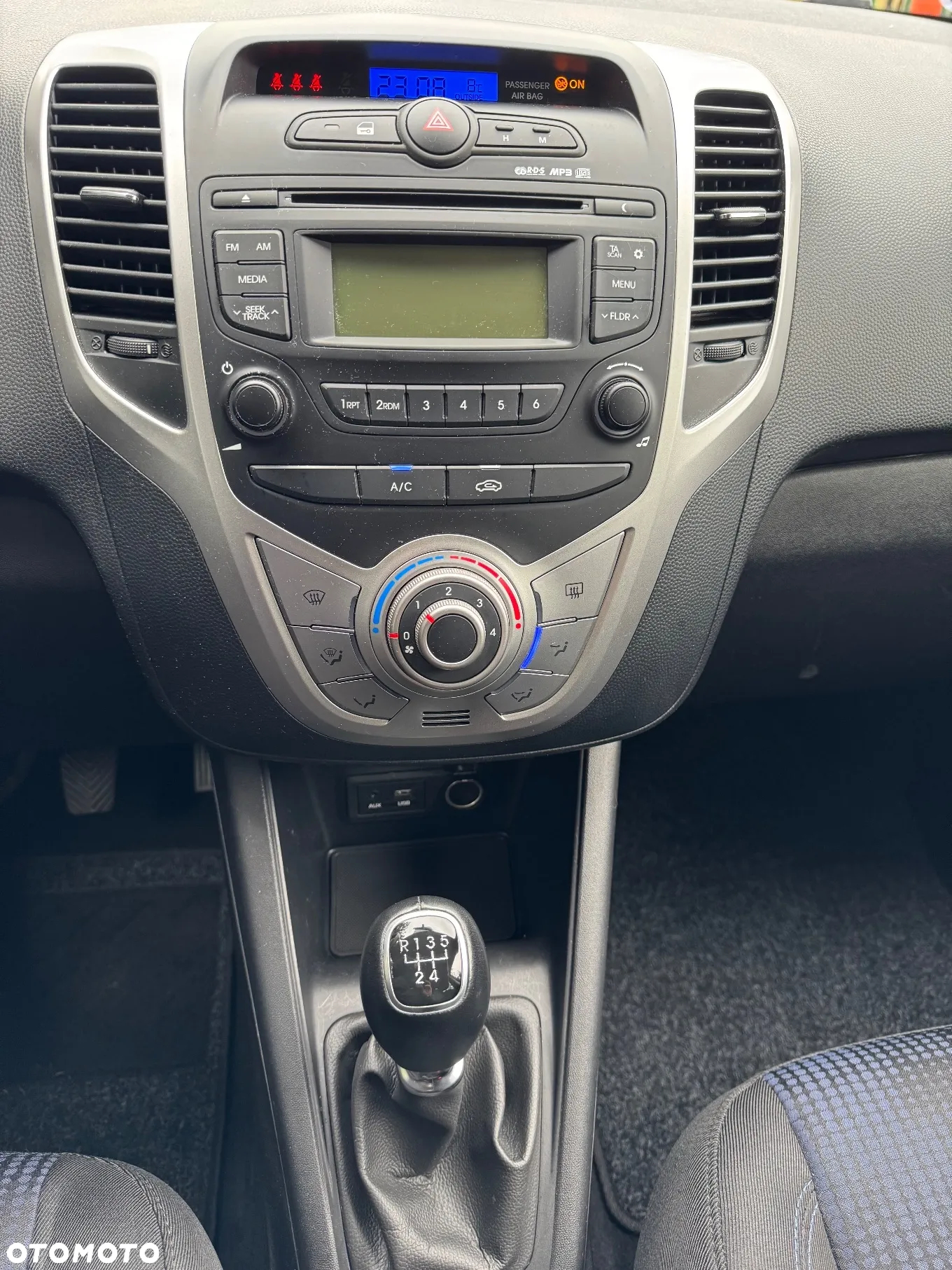 Hyundai ix20 - 12