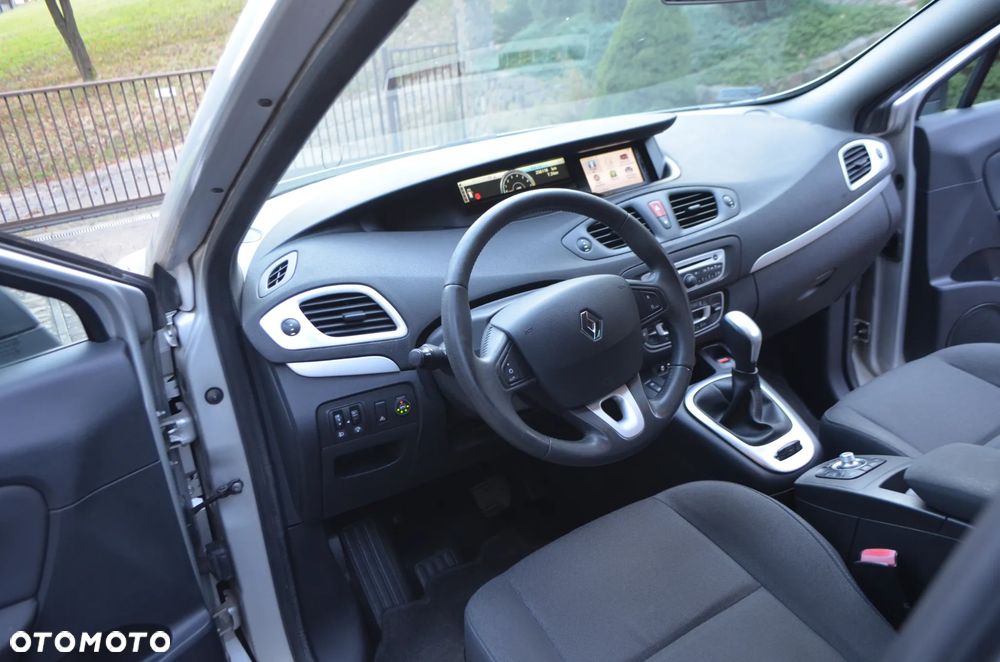 Renault Scenic - 6